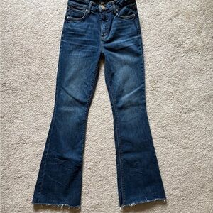 KUT from the Kloth Women's Stella High-Rise Fab Ab Flare W/Raw Hem